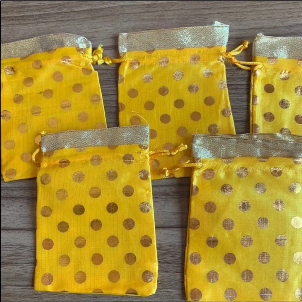 Lot of 10 Bright yellow & gold polka dot gift bags party favors Bollywood bag